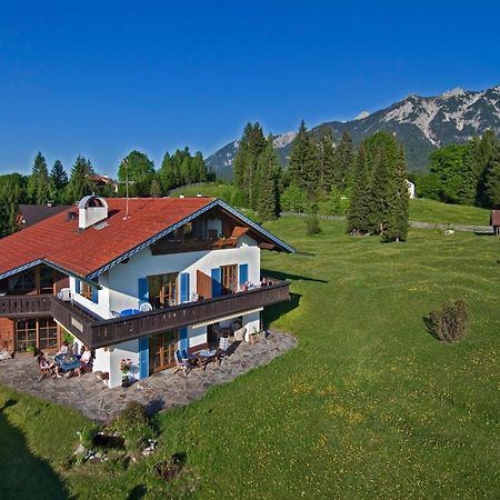 Ferienwohnungen Arnika Krün Екстериор снимка